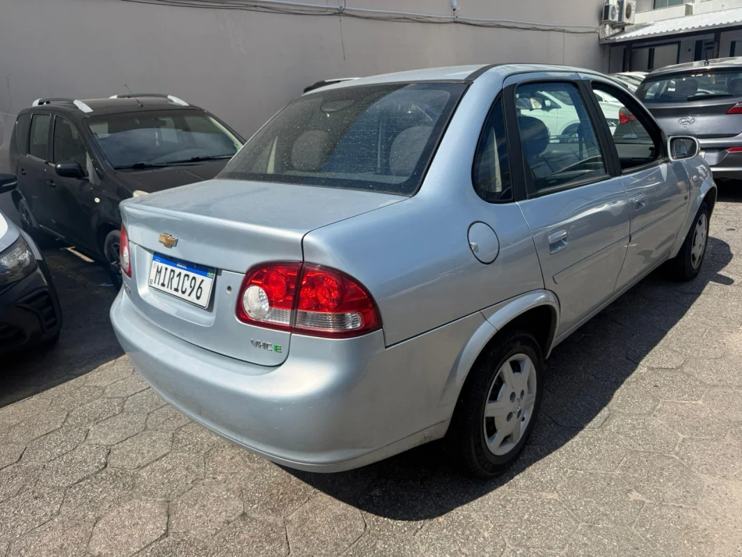 Classic LS 1.0 Mec. Básico 2012 - Imagem 3