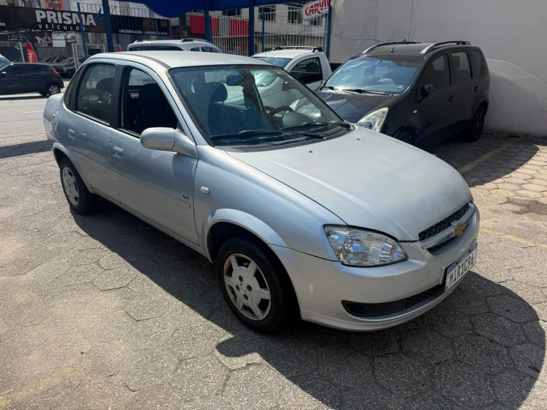 Classic LS 1.0 Mec. Básico 2012