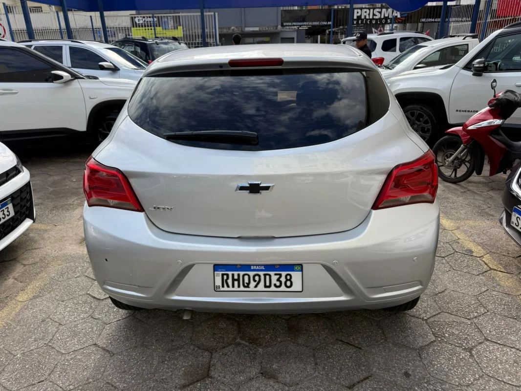 Onix Joy Black Edition 1.0 Mec. Completo 2021 - Imagem 6