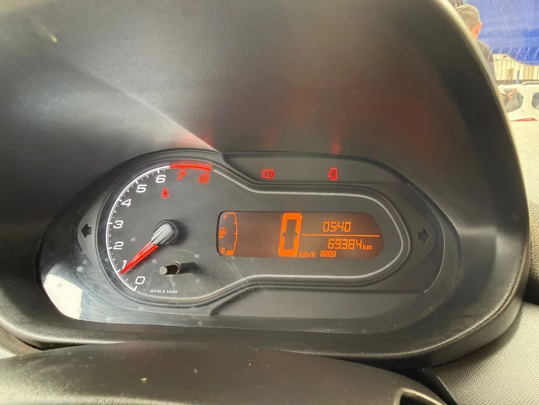 Onix Joy Black Edition 1.0 Mec. Completo 2021 - Imagem 10