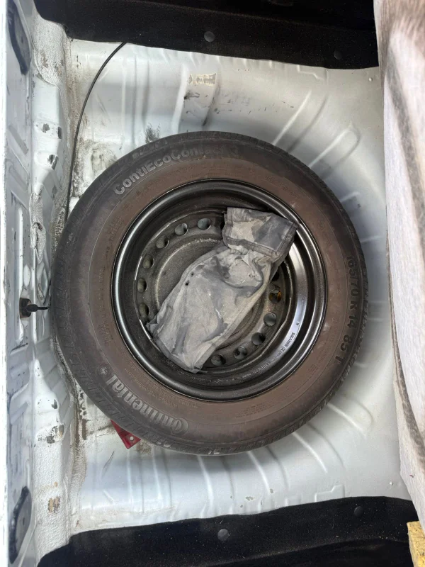 Kwid Zen 1.0 Mec. Completo 2020 - Imagem 13