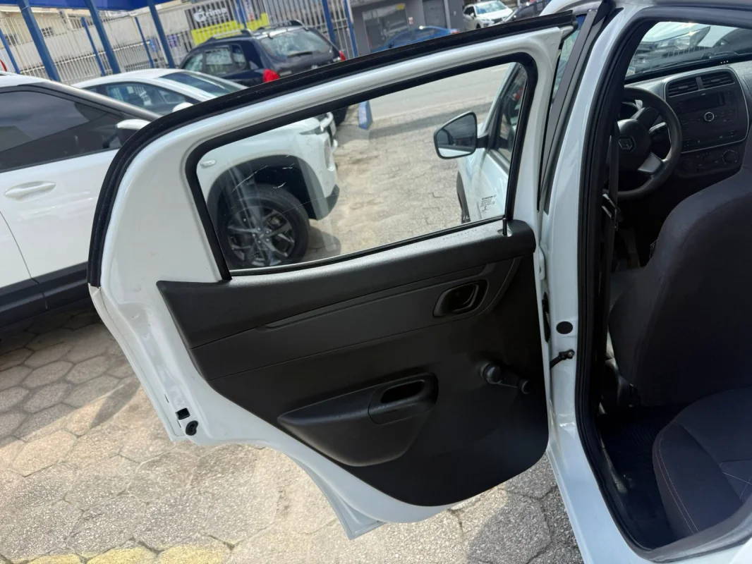 Kwid Zen 1.0 Mec. Completo 2020 - Imagem 15