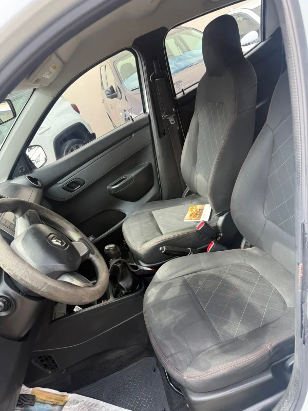 Kwid Zen 1.0 Mec. Completo 2020 - Imagem 9