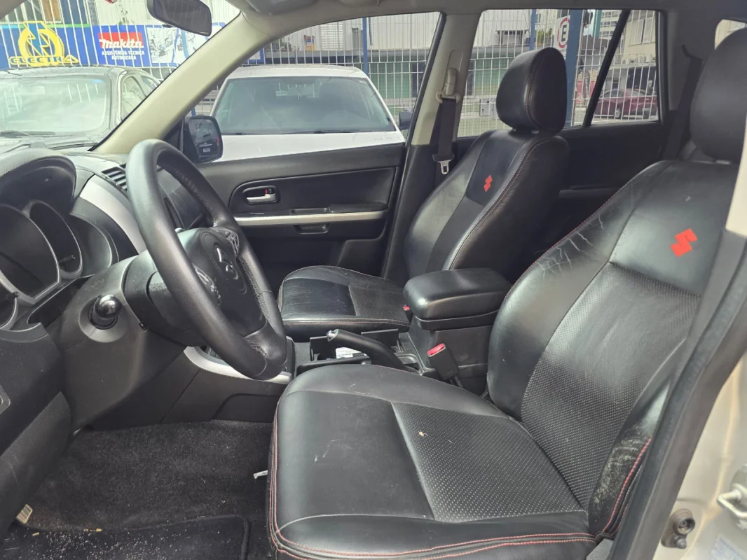 Grand Vitara 2.0 4x2 Aut. Completa 2013 - Imagem 9