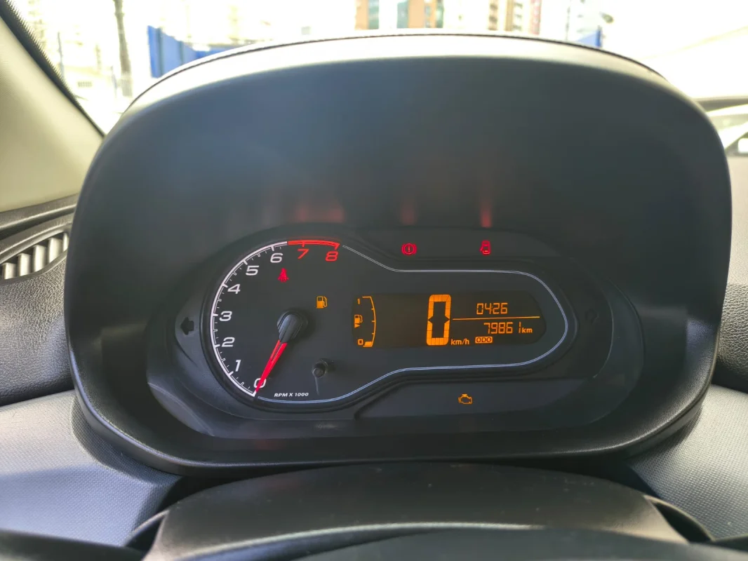 Onix Joy hatch 1.0 Mec. Completo 2020 - Imagem 9