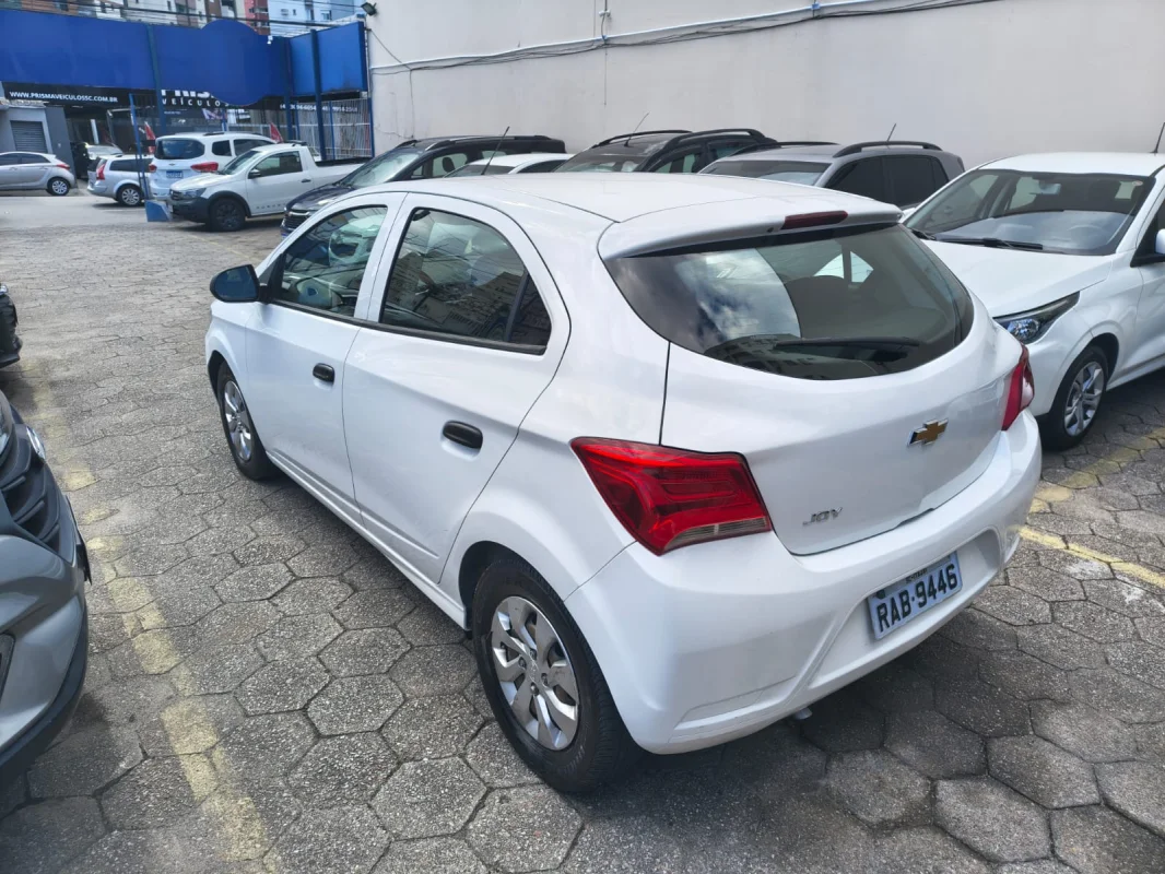 Onix Joy hatch 1.0 Mec. Completo 2020 - Imagem 10
