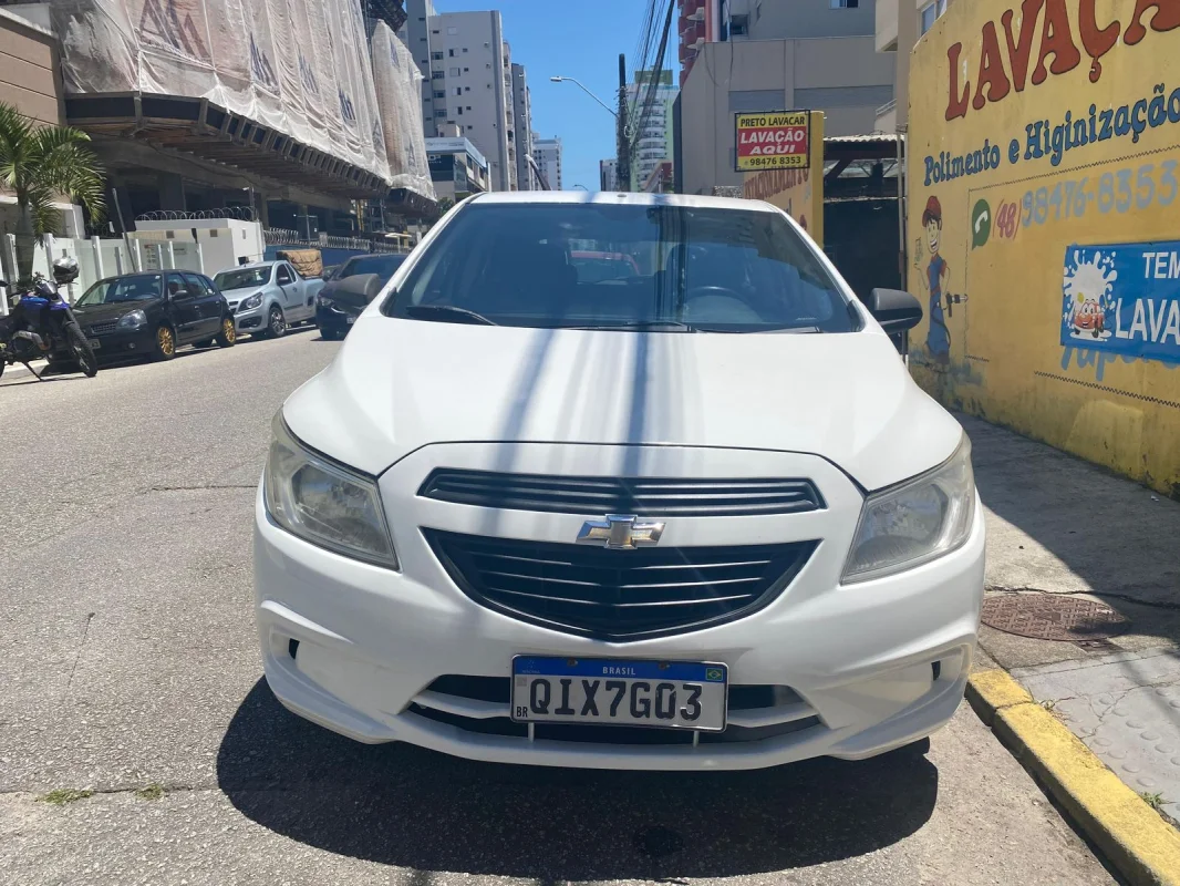 Onix Joy 1.0 Mec. Completo 2018 - Imagem 2