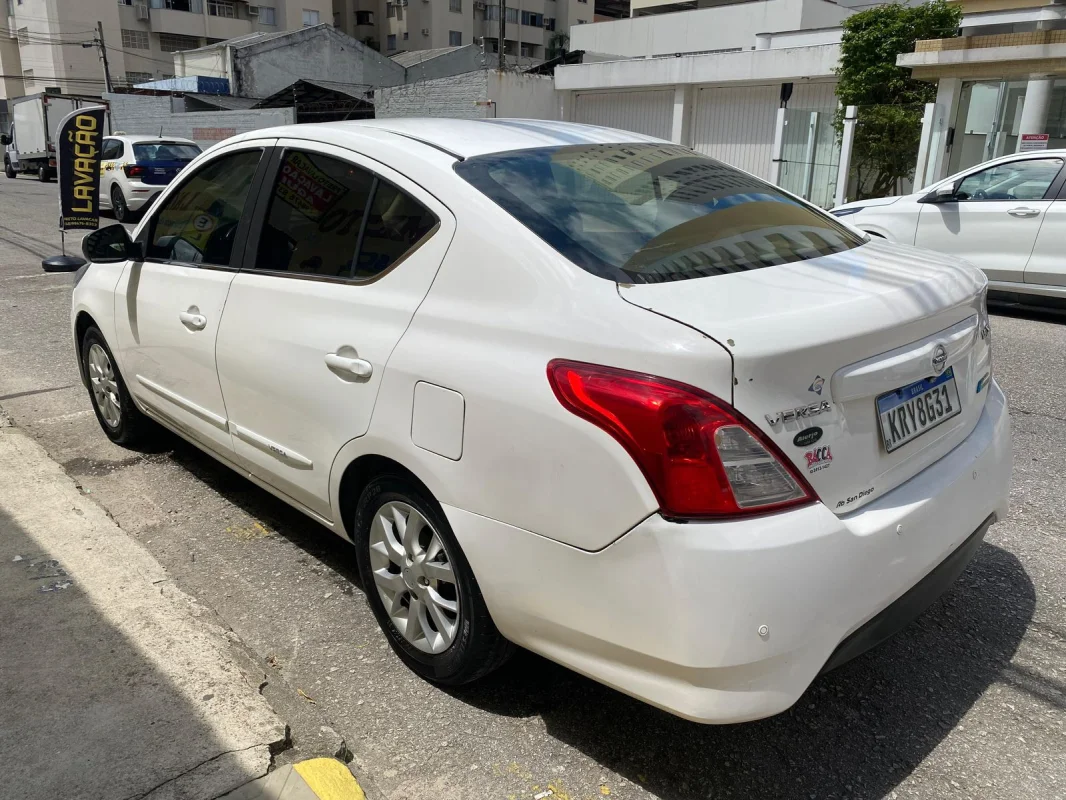 Versa 1.6 SV completo AUTOMÁTICO E GNV 2018 - Imagem 3