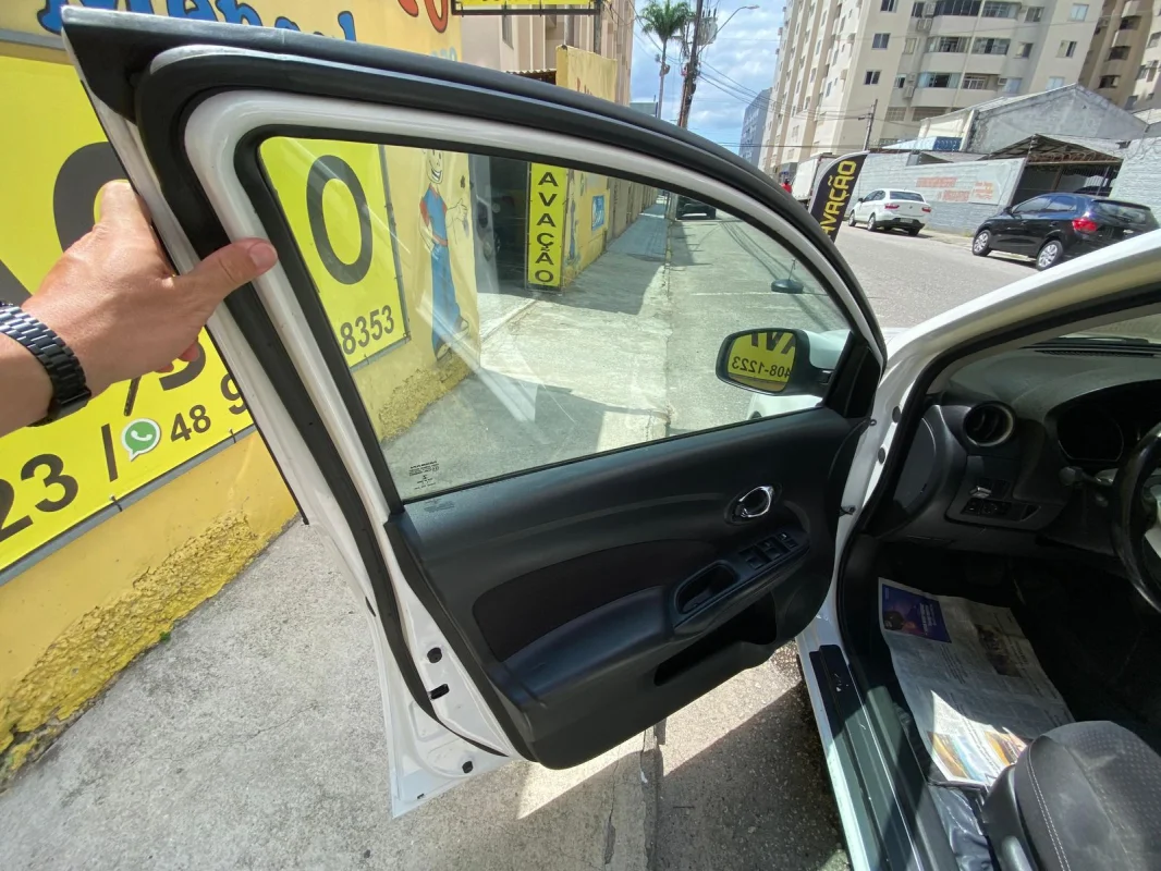 Versa 1.6 SV completo AUTOMÁTICO E GNV 2018 - Imagem 12