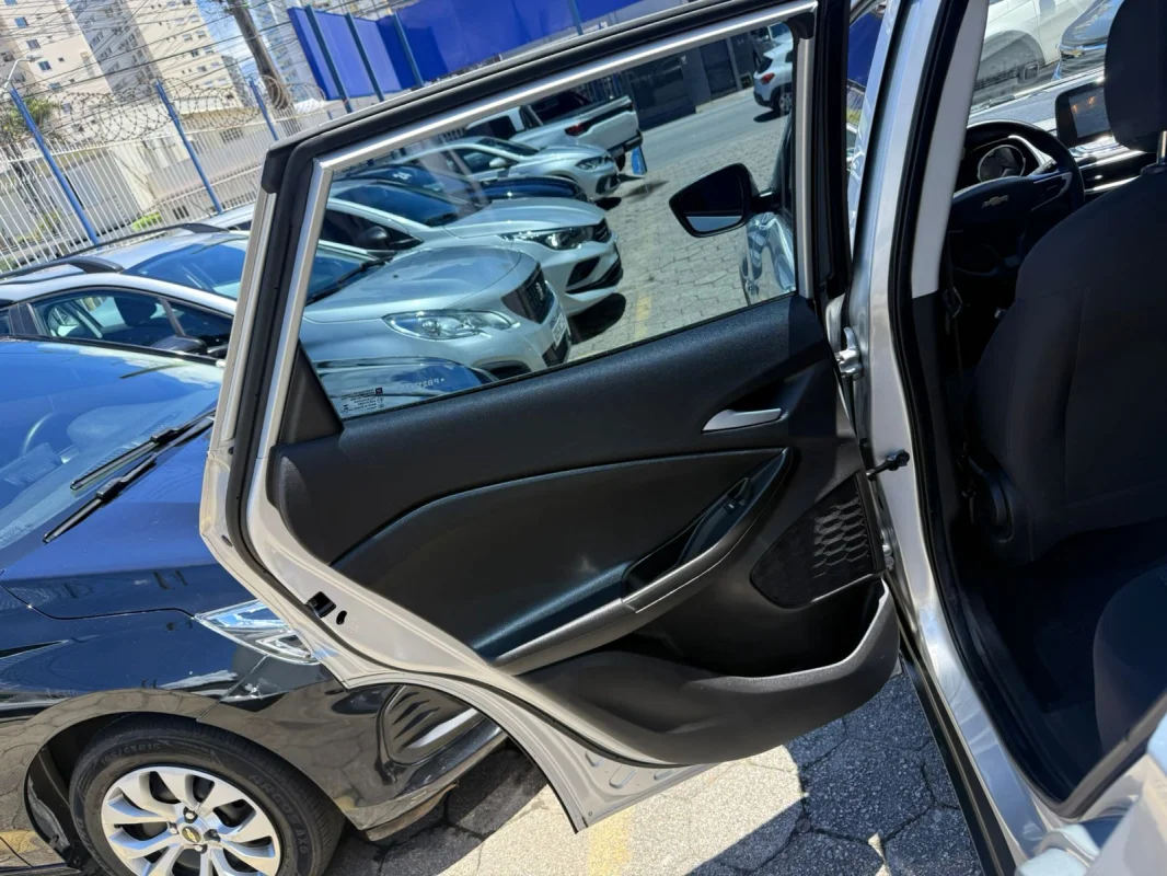 TRACKER 1.0 Turbo 12V Flex Automática 2023 - Imagem 14