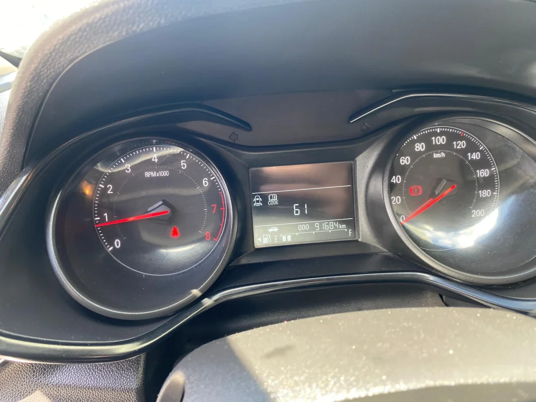 Onix 1.0 Mec. Completo 2020 - Imagem 10