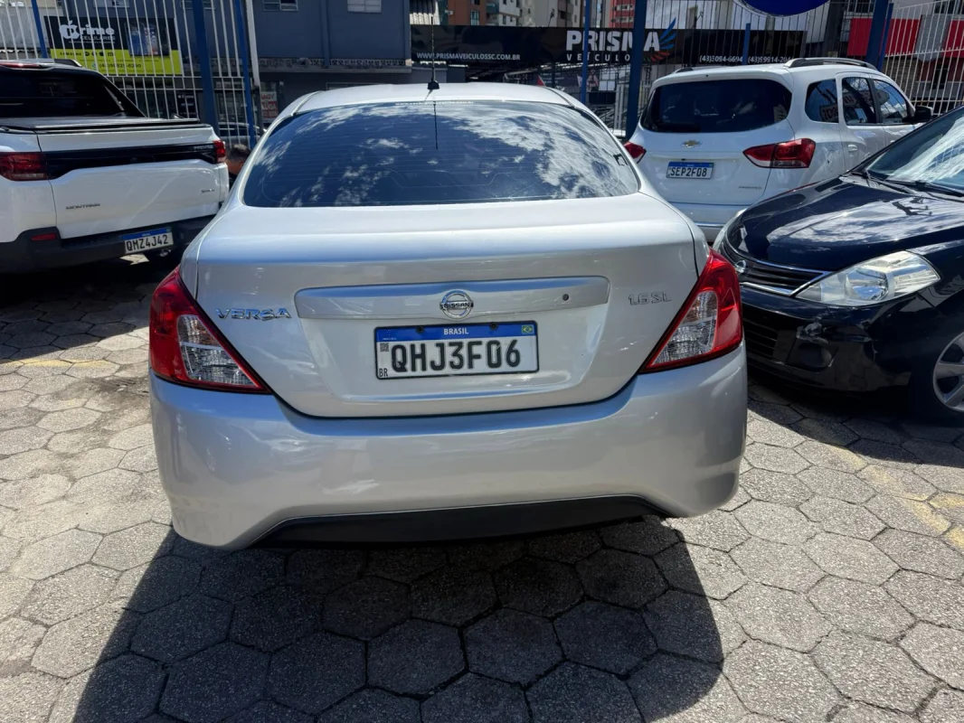 Versa SL 1.6 Mec. Completo GNV 2016 - Imagem 6