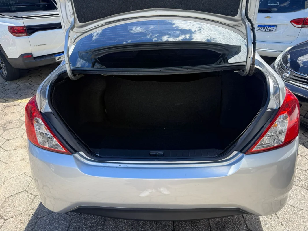 Versa SL 1.6 Mec. Completo GNV 2016 - Imagem 11