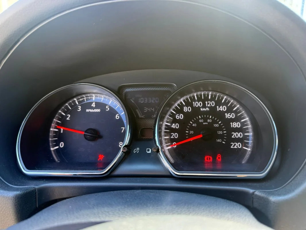 Versa SL 1.6 Mec. Completo GNV 2016 - Imagem 10