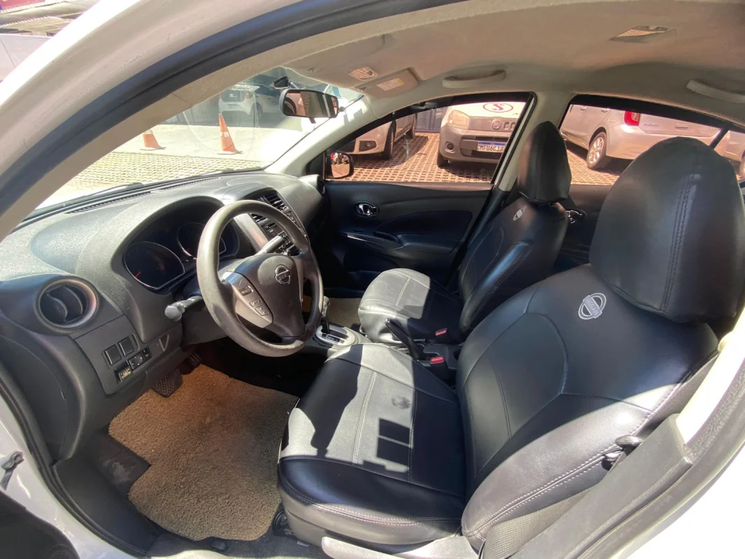 Versa 1.6 SV completo automático GNV 2017 - Imagem 9