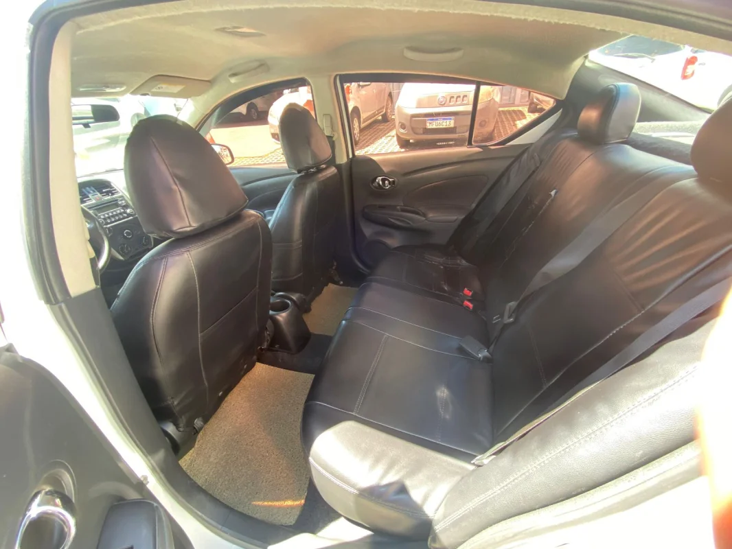 Versa 1.6 SV completo automático GNV 2017 - Imagem 8