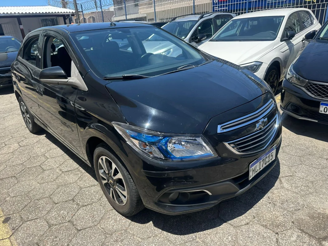 ONIX HATCH LTZ 1.4 8V FlexPower 5p Mecânico 2014