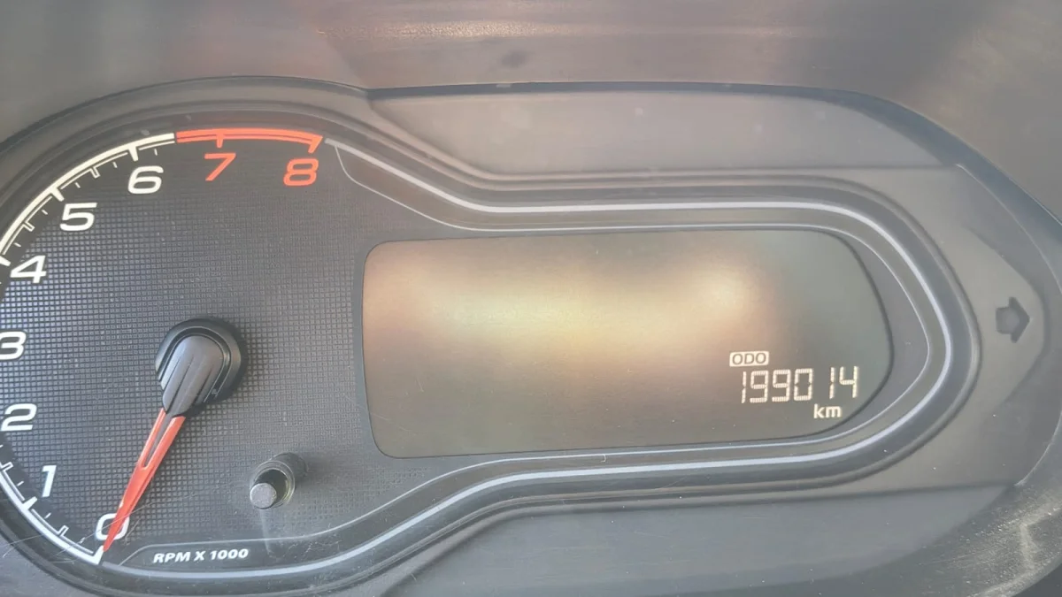 Onix hatch LT  1.8 8v Flexpower 5p Mec 2019 - Imagem 9