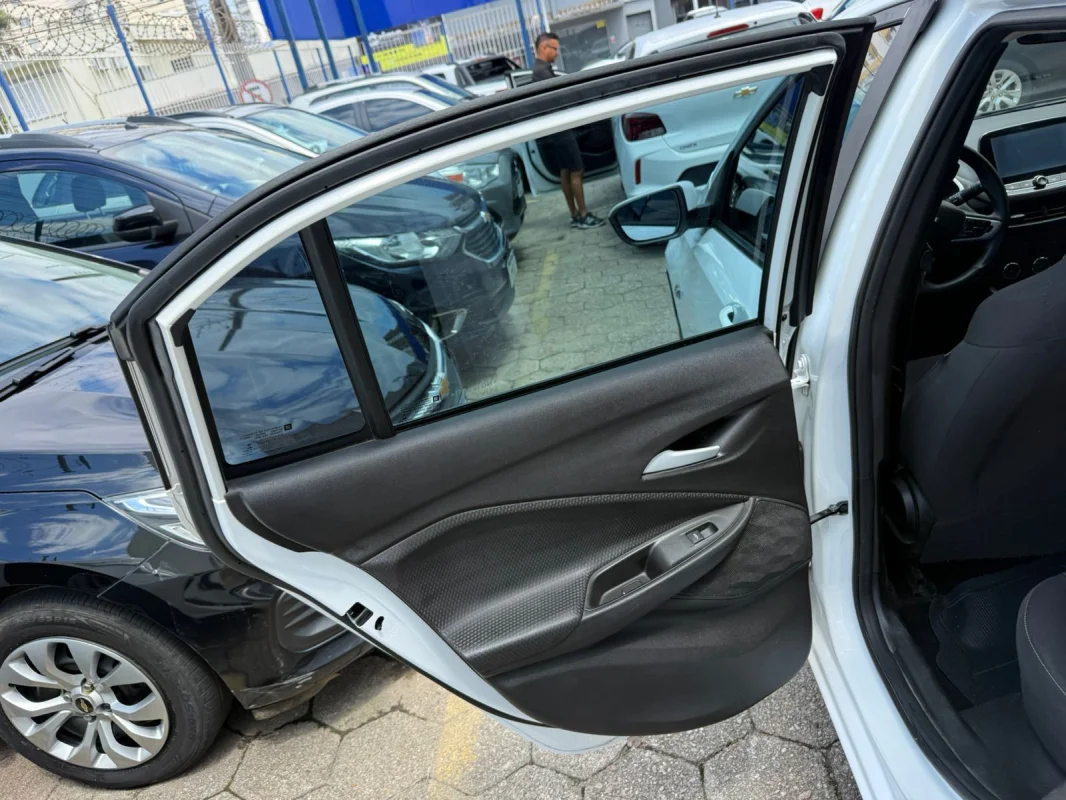 Onix LT2 1.0 Mec. Completo 2022 - Imagem 16