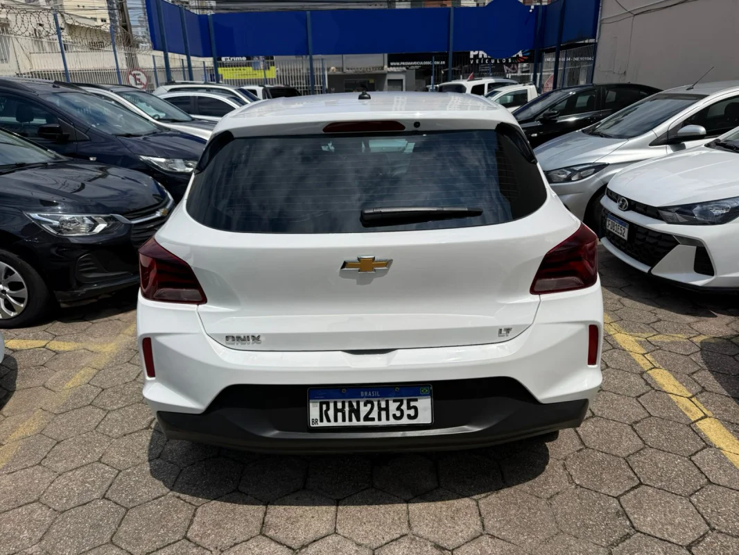 Onix LT2 1.0 Mec. Completo 2022 - Imagem 6