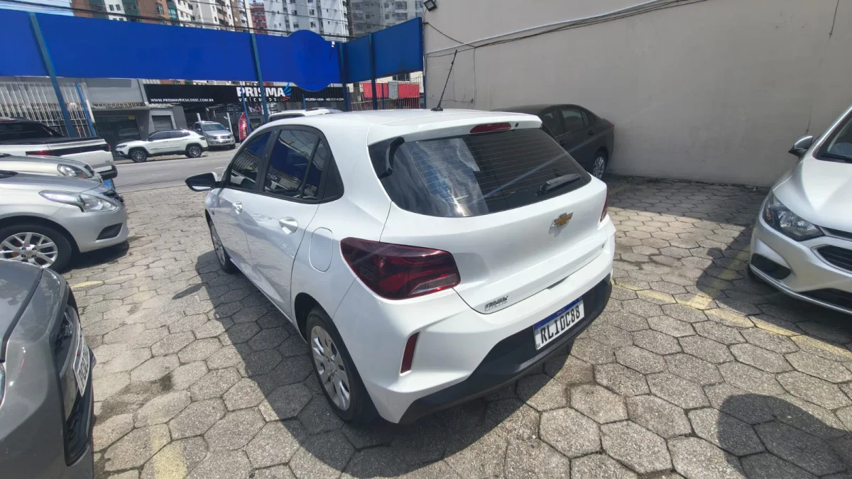 Onix LT 1.0 Mec. Completo 2022 - Imagem 3