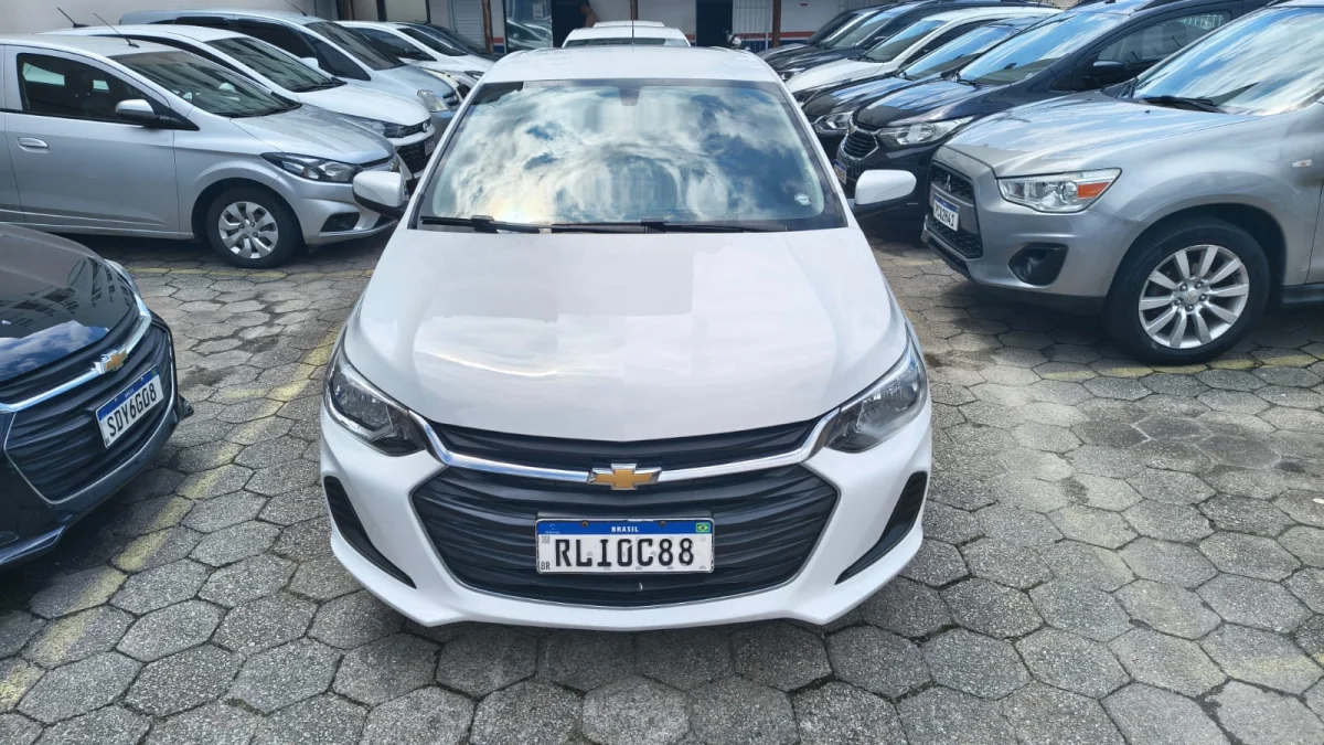 Onix LT 1.0 Mec. Completo 2022 - Imagem 2