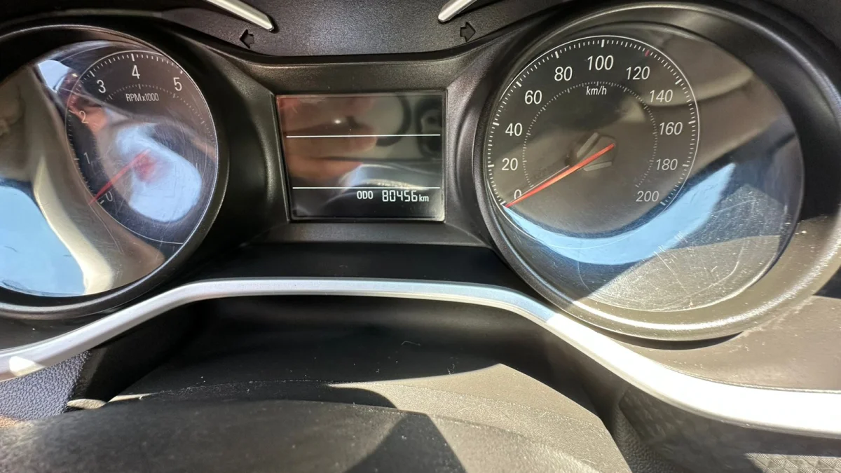 ONIX HATCH LT 1.0 12V Flex 5p Mecânico 2021 - Imagem 10