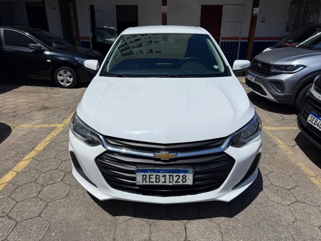 Onix Hatch LT 1.0 Mec. Completo 2021 - Imagem 2