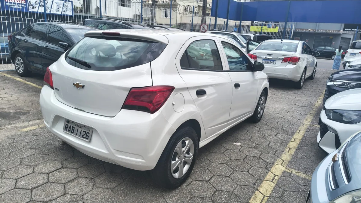 Onix Joy 1.0 Mec 8v flex Completo  2020 - Imagem 5