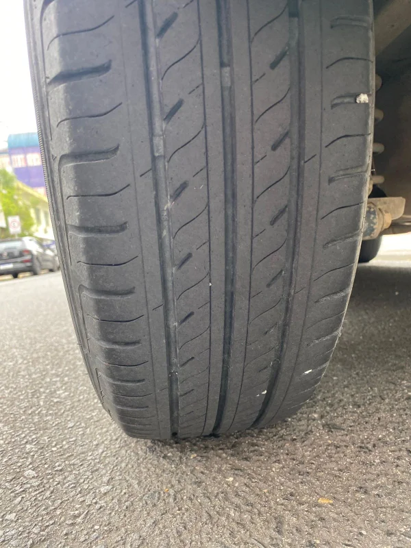 Onix LT 1.4 completo manual 2014 - Imagem 4