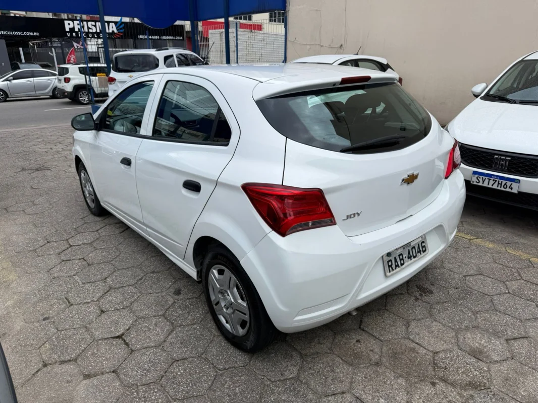 Onix Joy 1.0 Mec 8v flex Completo  2020 - Imagem 5