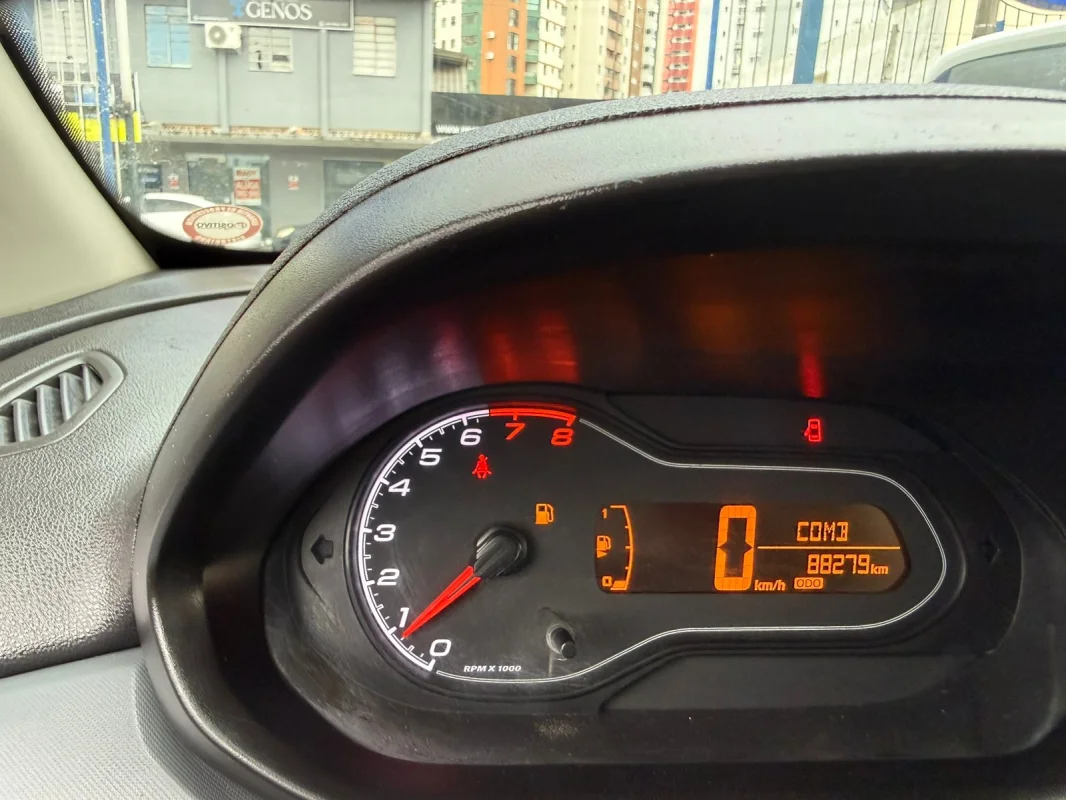 Onix Joy 1.0 Mec 8v flex Completo  2020 - Imagem 9