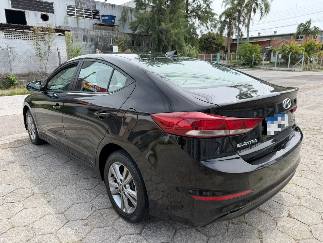 Elantra 2.0 automático 2018 - Imagem 4