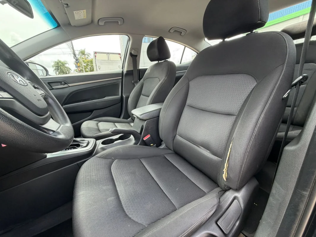 Elantra 2.0 automático 2018 - Imagem 8
