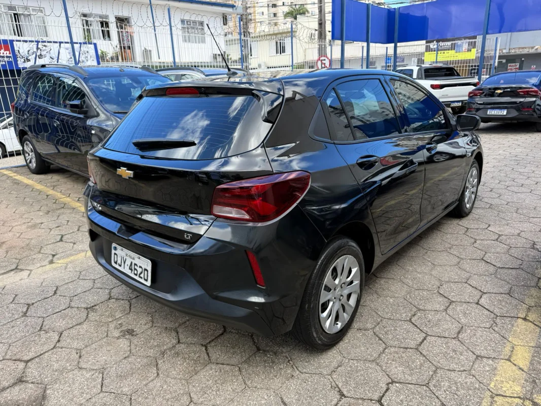 Onix LT 1.0 Mec. Completo 2020 - Imagem 3