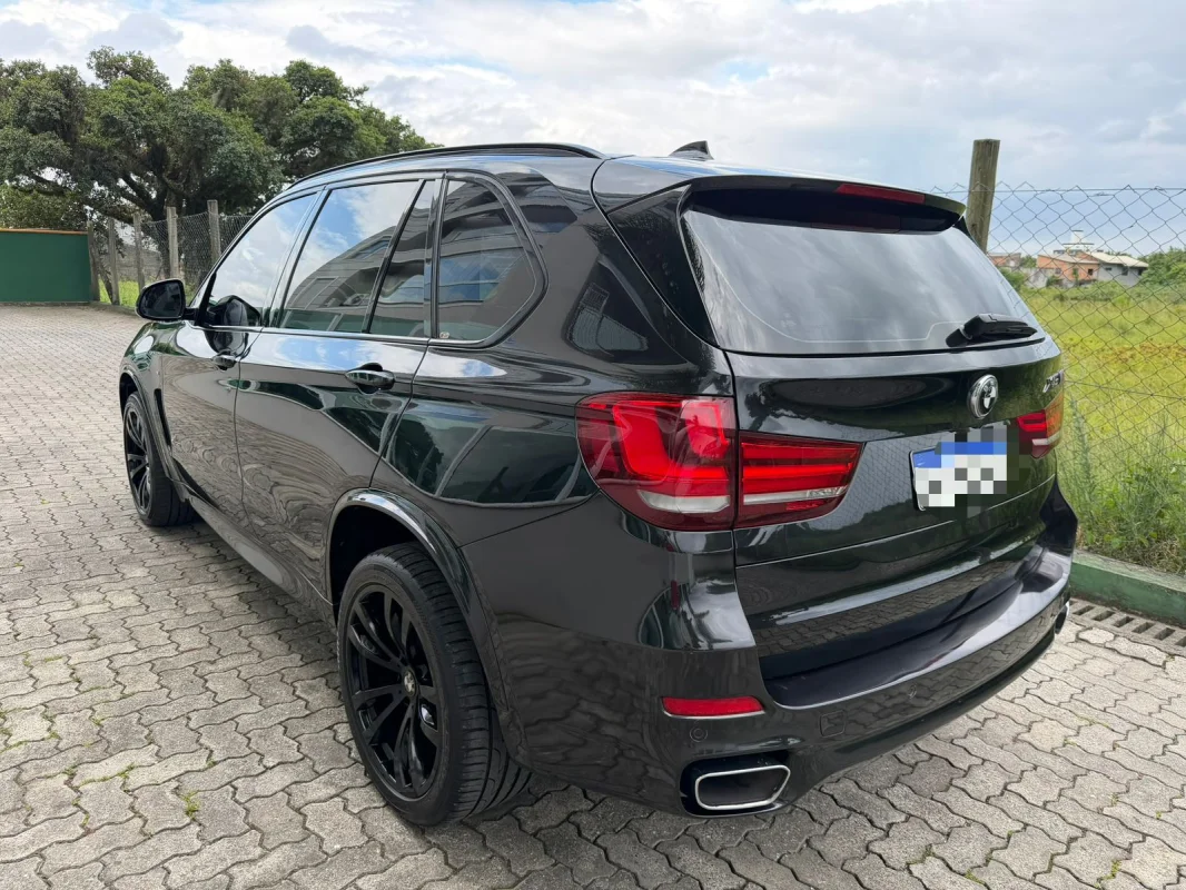 X5 50i MSport 2014 c/ Teto solar duplo - Imagem 10