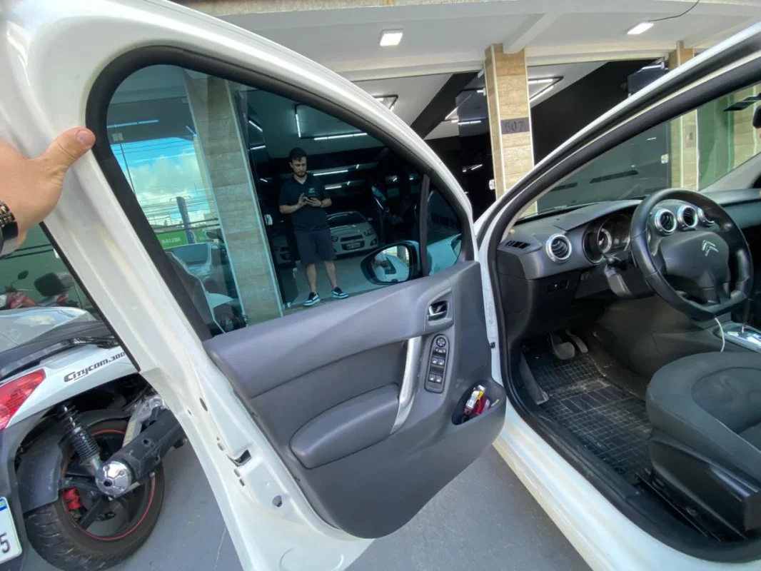 C3 Tendance 1.6 completo Automático / Teto Zenith 2015 - Imagem 10