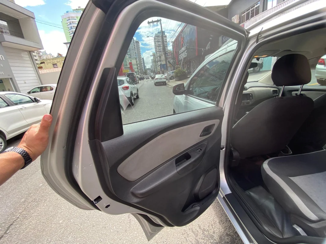 SPIN ADVANTAGE 1.8 completa AUTOMÁTICA GNV 5L 2018 - Imagem 13