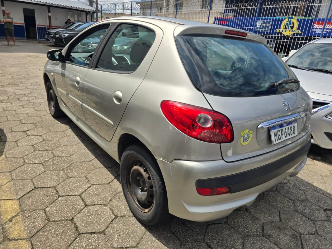 207 XR 1.4 Completo 2011 - Imagem 5