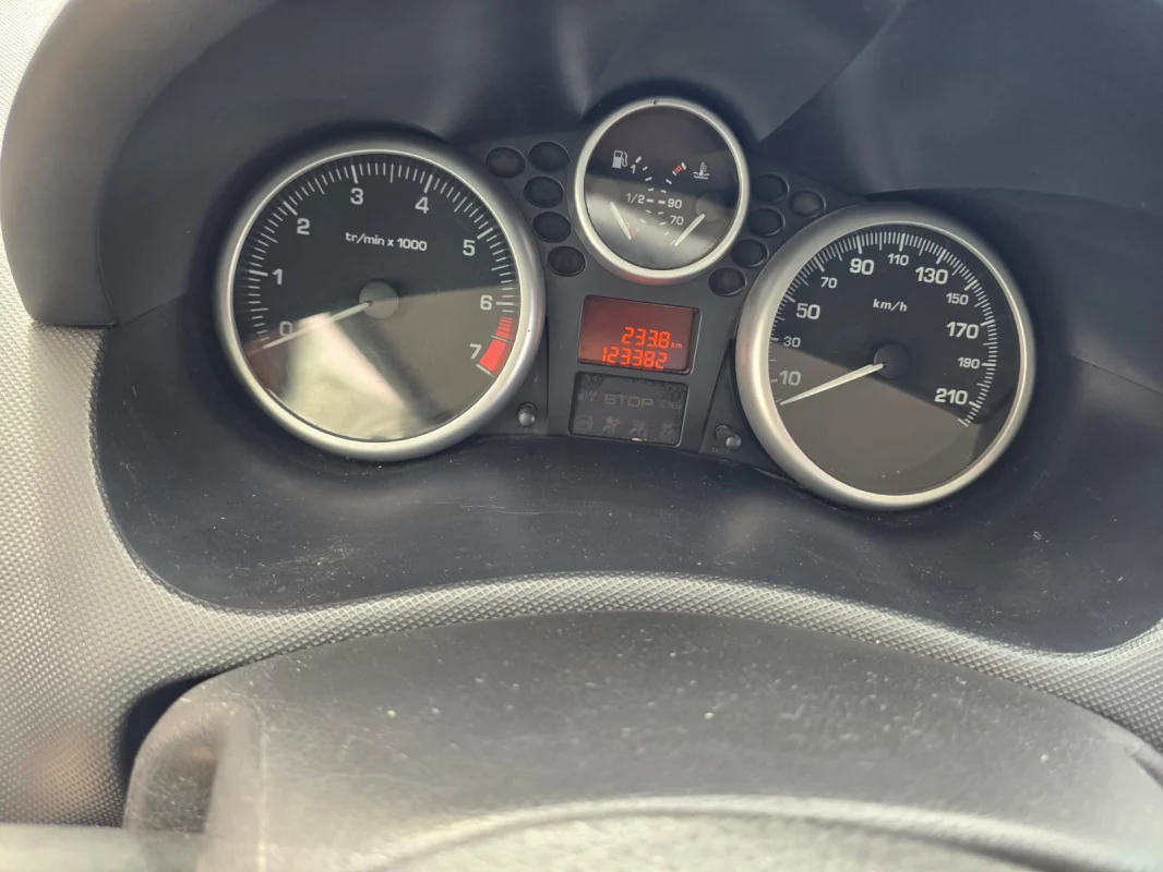 207 XR 1.4 Completo 2011 - Imagem 10