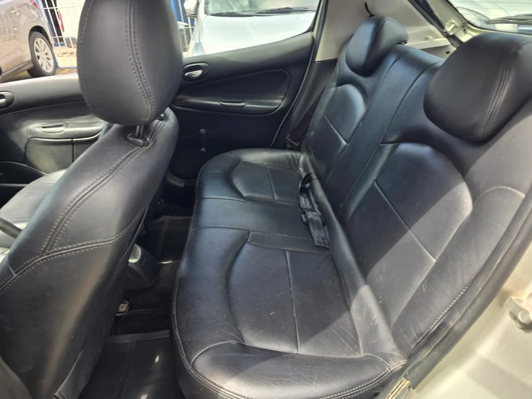 207 XR 1.4 Completo 2011 - Imagem 8