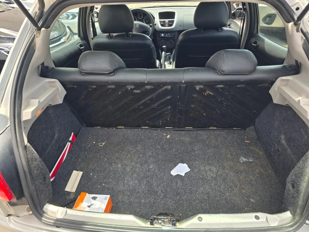 207 XR 1.4 Completo 2011 - Imagem 12