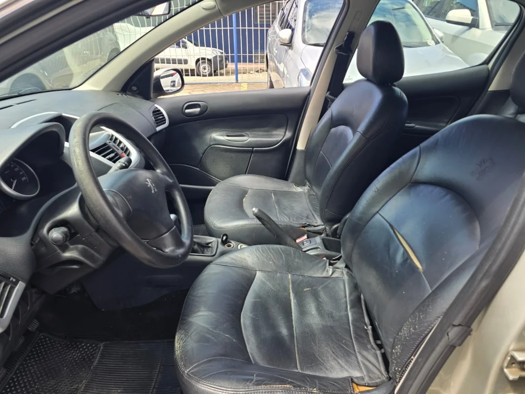 207 XR 1.4 Completo 2011 - Imagem 9