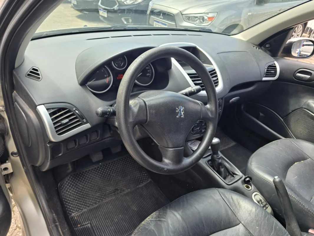 207 XR 1.4 Completo 2011 - Imagem 11