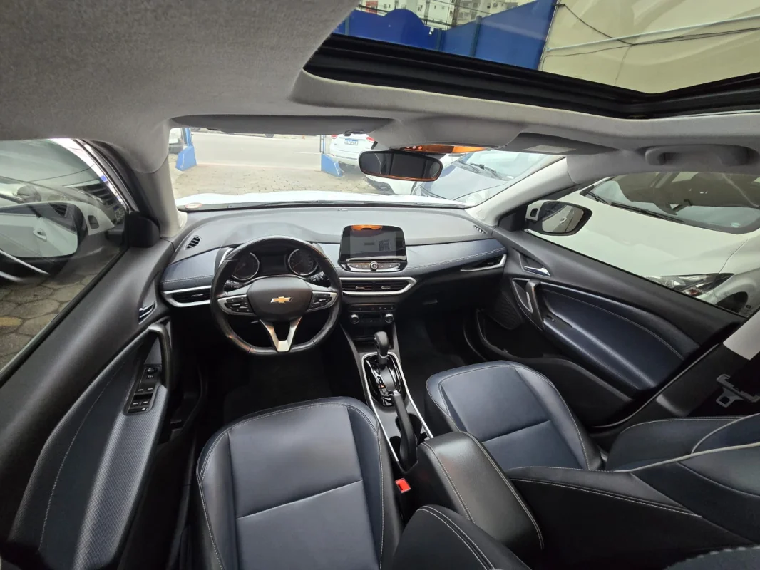 Tracker Premier 1.2 Turbo Aut com Teto solar 2024 - Imagem 7