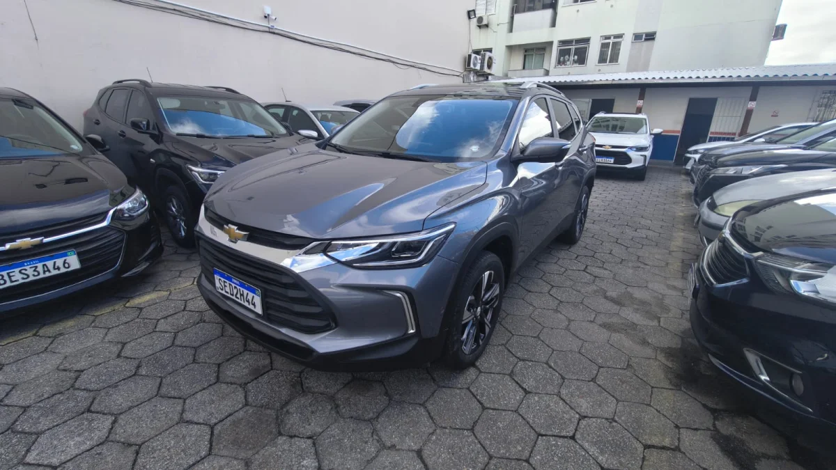 TRACKER Premier 1.2 Turbo 12V Flex Automática com TETO 2023 - Imagem 4