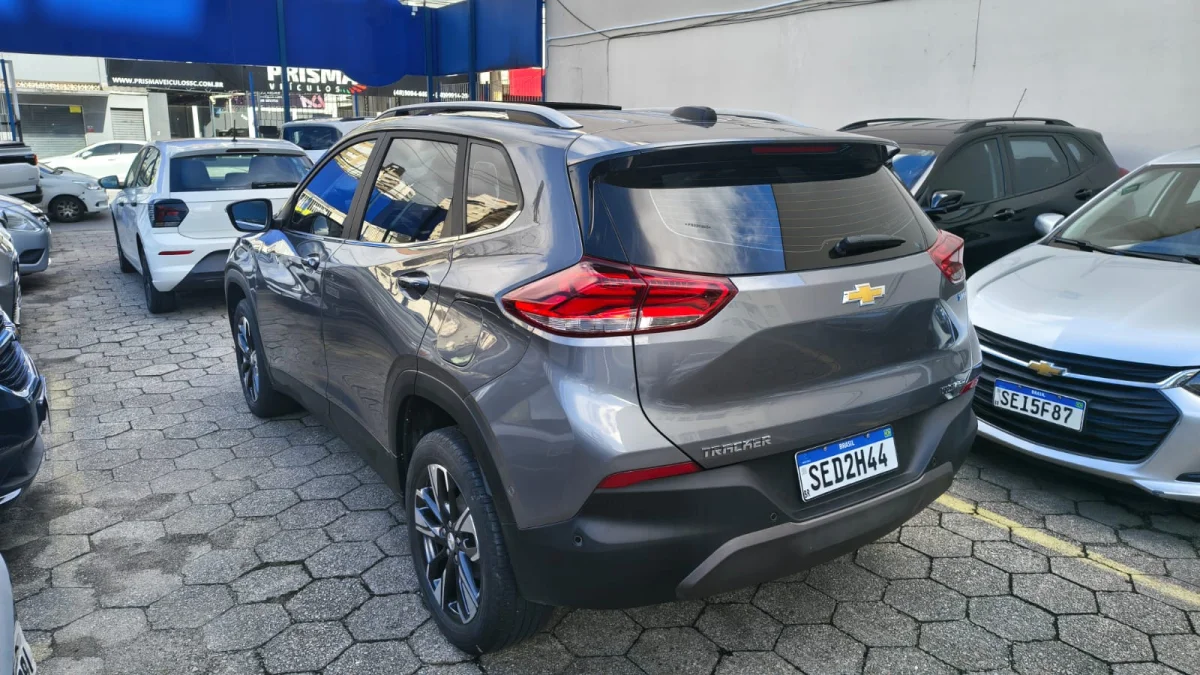 TRACKER Premier 1.2 Turbo 12V Flex Automática com TETO 2023 - Imagem 3
