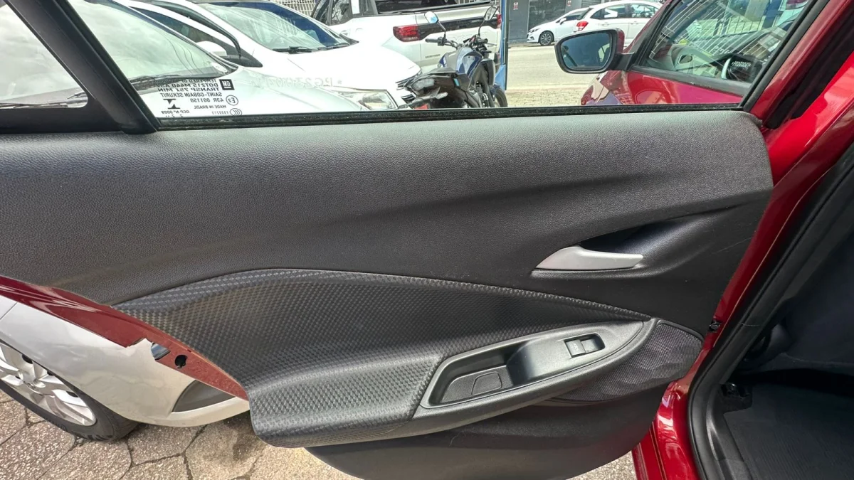 ONIX HATCH LT 1.0 12V TB Flex 5p Automático 2023 - Imagem 16