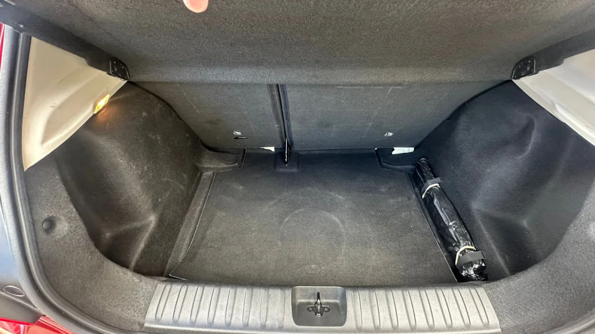 ONIX HATCH LT 1.0 12V TB Flex 5p Automático 2023 - Imagem 12