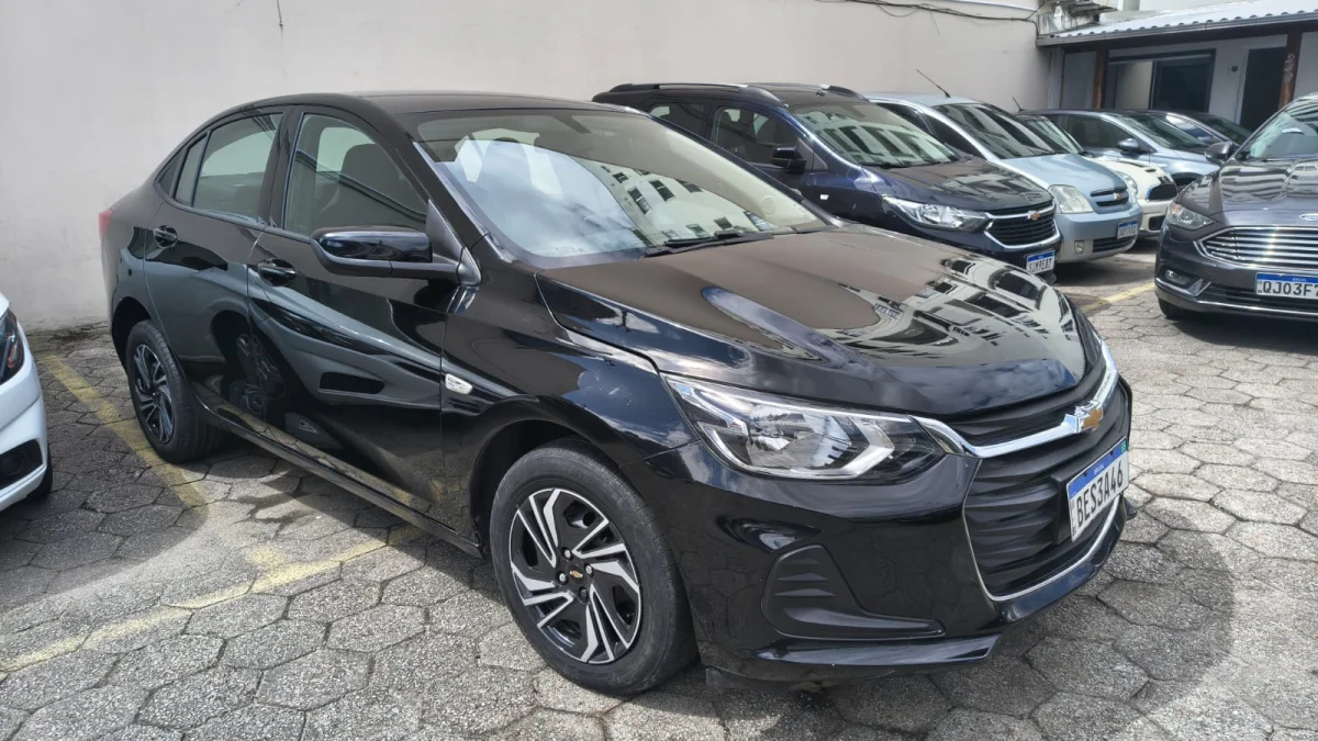 Onix Sedan LT 1.0 Mec. Completo 2021